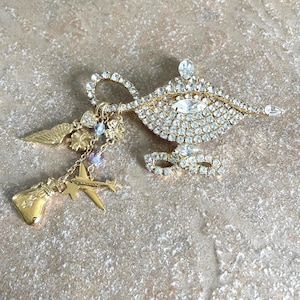 Vintage Kirks Folly Magic Lamp Brooch: Rhinestone Charm Chains #24