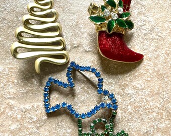 Vintage Christmas Theme Pin Collection: Stocking Tree & Dove #56