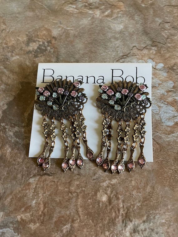 Vintage Banana Bob Fan Dangle Pierced Earrings, N… - image 1