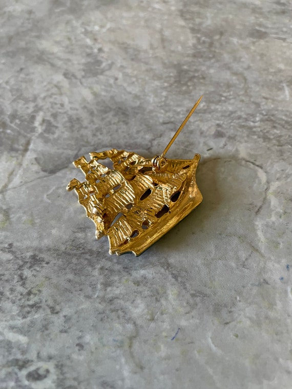 Vintage Sailboat Pin, Clipper Ship, Enameled Naut… - image 2