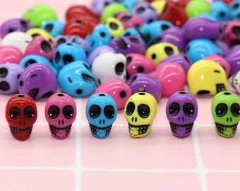 Perles tête de mort multicolores, mélange de couleurs de perles tête de mort, Perles tête de mort acryliques colorées, Perles tête de mort Halloween, 12 x 9 mm # 831