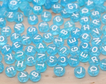 Koraliki z literami alfabetu Ocean Blue, przezroczyste koraliki z niebieskimi literami akrylowymi, okrągłe koraliki akrylowe, koraliki z mieszanymi literami, koraliki z imionami 7 mm #3164