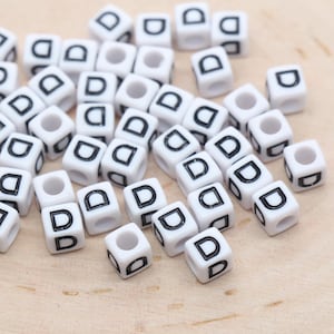 Contas de cubo com letra D, contas quadradas com letra D, contas de letras individuais, contas deslizantes de letras únicas, contas iniciais de nome, tamanho 6 mm