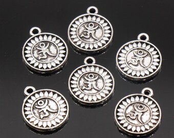 1 Elephant OM pendant antique silver tone I194