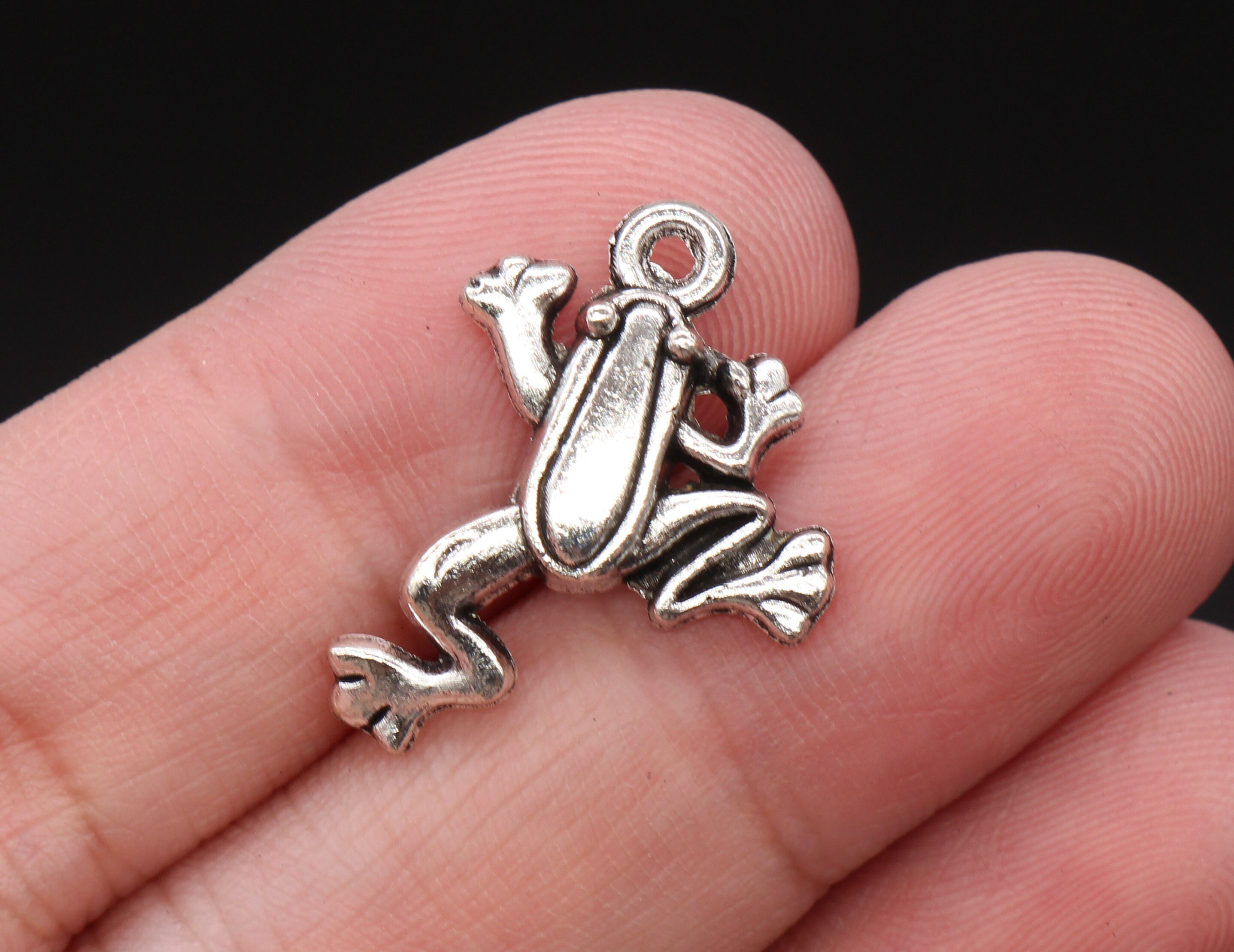 8 Frog Charms Silver Tone #S0175 8 Frog Charms Silver Tone #S0175