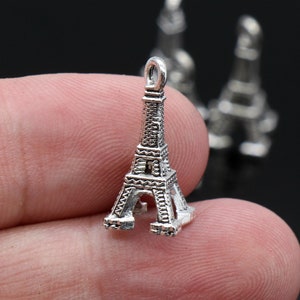 FROM U.S YOU GET 20 Paris Eiffel Tower silver tone metal charms SELLER C 28 