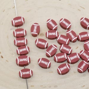 Fußball Polymer Clay Perlen, Perlen unter dem Motto Sport, Geschenk für Leichtathletik, Geschenk für Fußballspieler #756