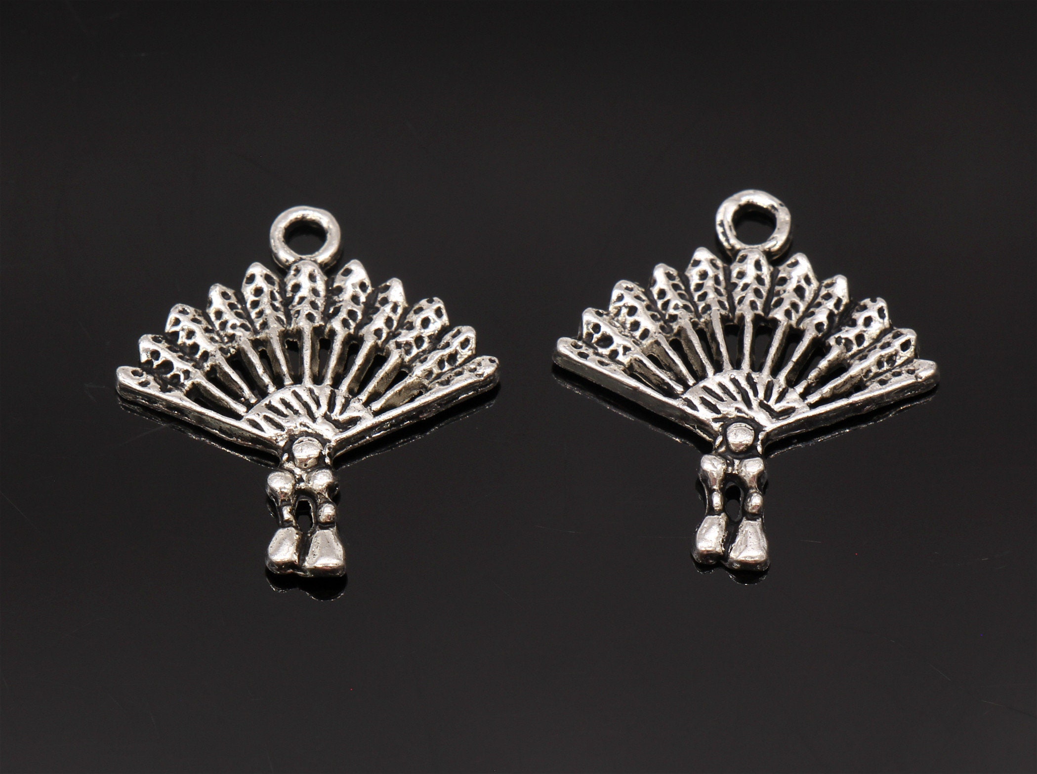 10Pcs Vintage Alliage Chat en forme de Pendentifs Charms Crafts Findings 33 mm 10Pcs Vintage Alliage Chat en forme de Pendentifs Charms Crafts Findings 33 mm