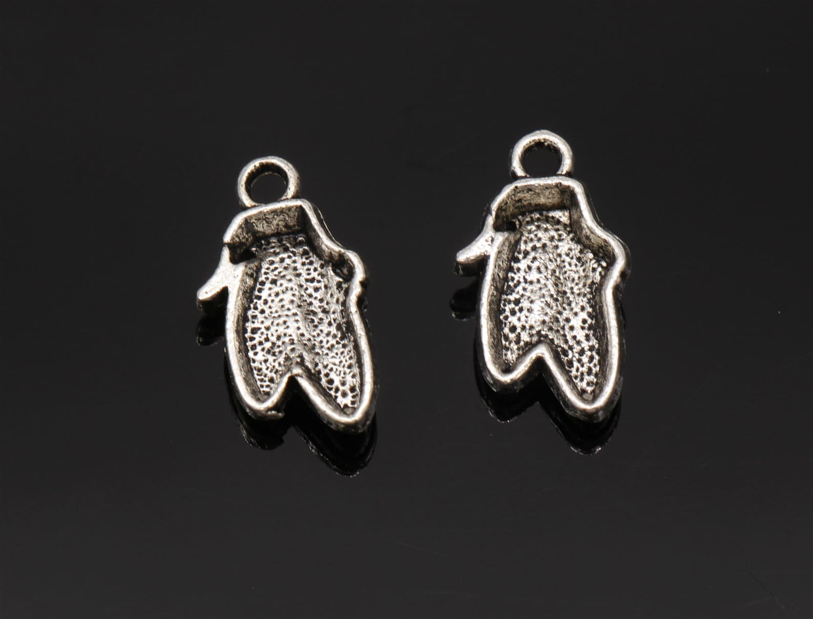 8 pcs ballet slipper charms toe shoe charms pendants antique silver tone 20x12mm - yd3391