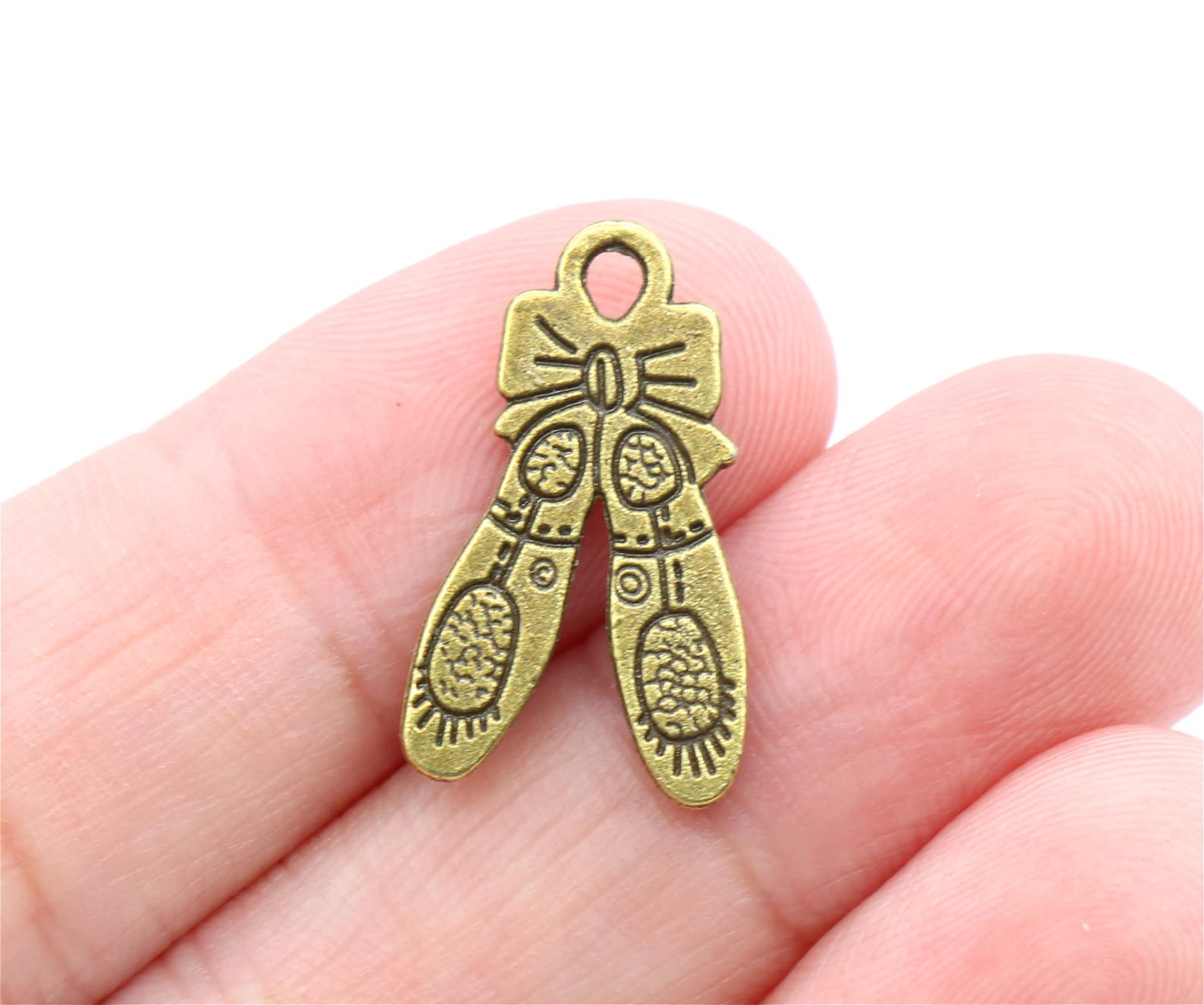 8 pcs ballet charms toe shoes charms pendant antique bronze tone 2 sided 17x22mm - yd120