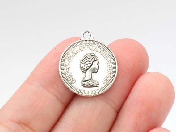 8 Pcs Queen Elizabeth the Second Coin 