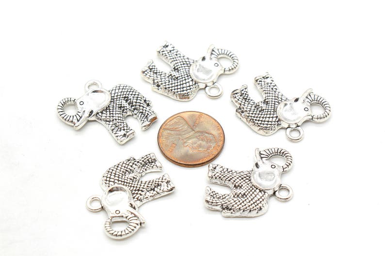 YD0166 Bulk 20 Elephant Charms Zoo Charms Pendants Antique Silver Tone 25x25mm
