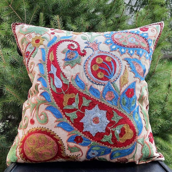 Suzani handgemachte Kissen, Kissenbezug, Kissenbezug aus Usbekistan.Dekorative Hand Stickerei Kissen