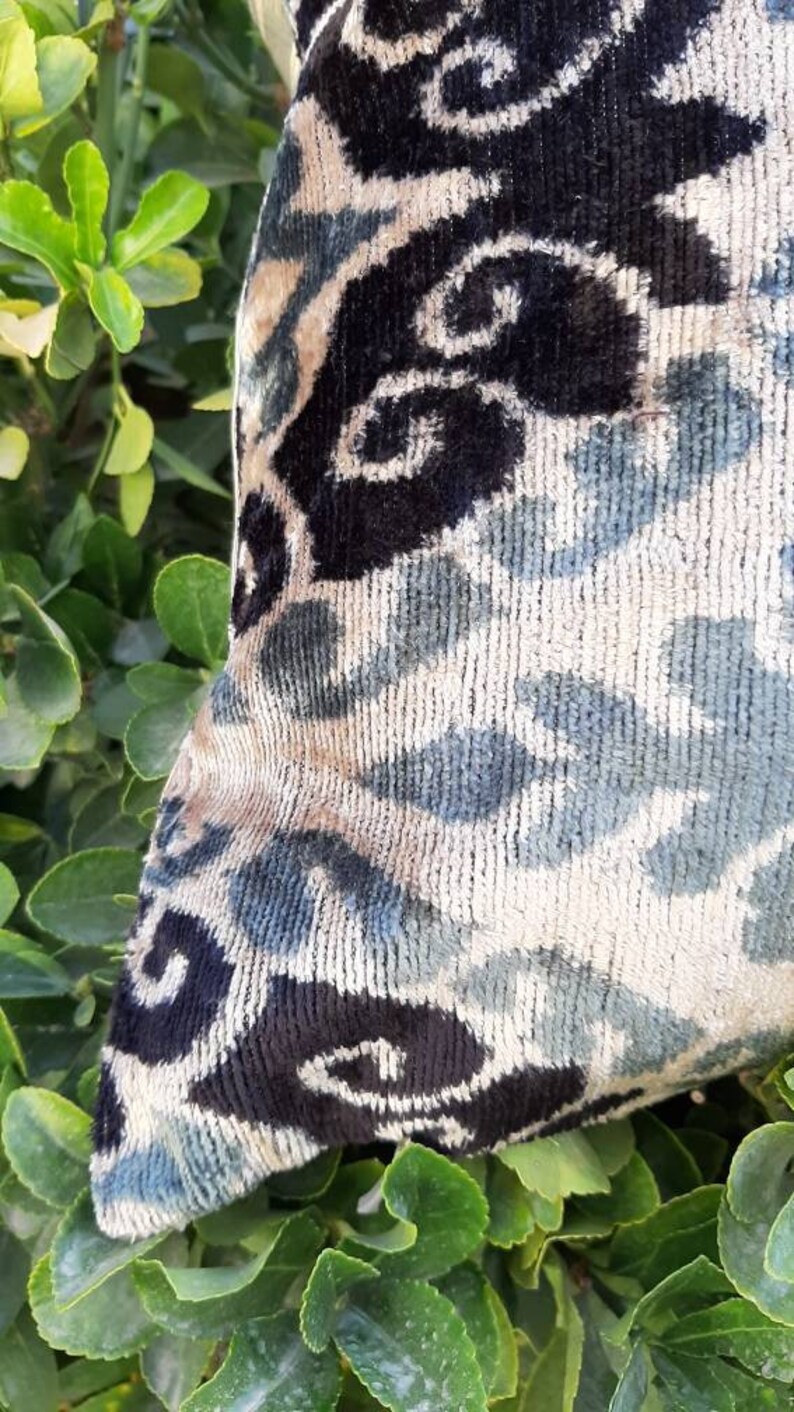 Natural pure silk organic ikat Uzbekistan. Double side Pillow cover,pillow case,cushion from Handwoven Uzbek silk velvet Ikat