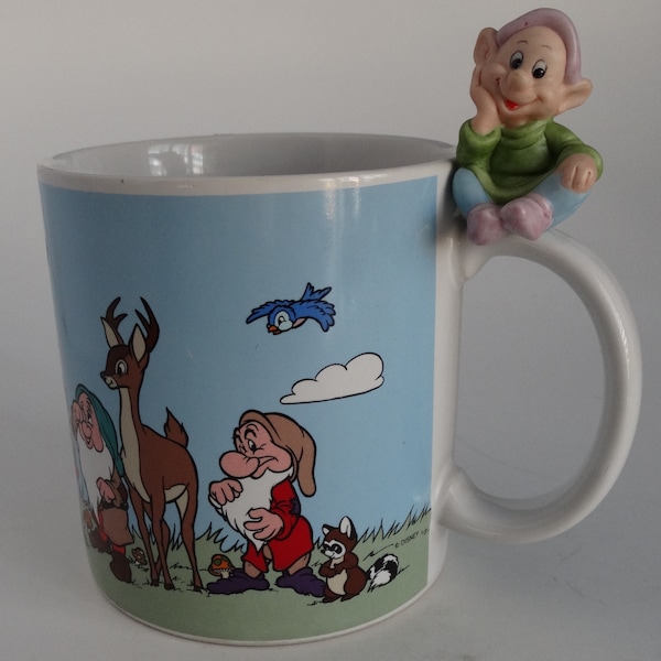 Disney Snow White & Seven Dwarfs W/Dopey 3D Animation on Handle of Mug - Japan