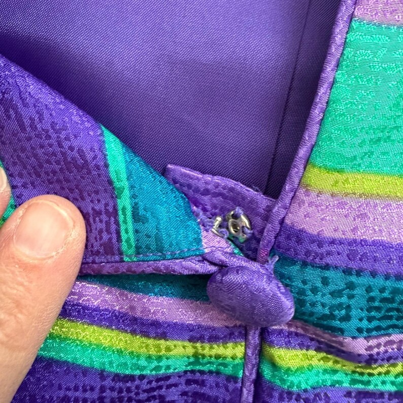 VtG. 90s Adrianna Papell Silk Skirt Suit 2 Pc Set Purple Teal Striped Size 6 afbeelding 10