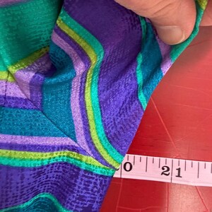 VtG. 90s Adrianna Papell Silk Skirt Suit 2 Pc Set Purple Teal Striped Size 6 afbeelding 11