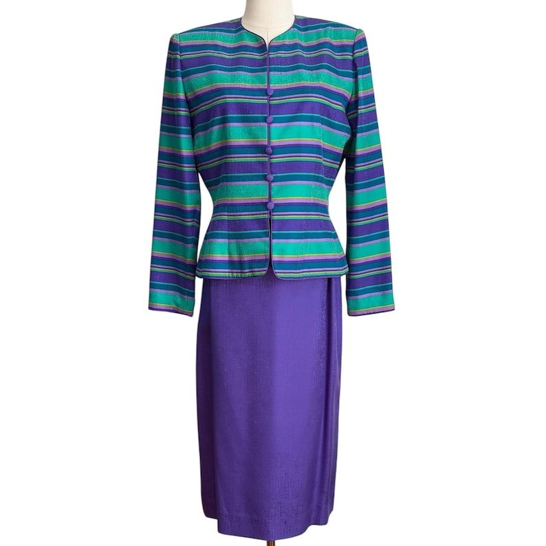 VtG. 90s Adrianna Papell Silk Skirt Suit 2 Pc Set Purple Teal Striped Size 6 afbeelding 4