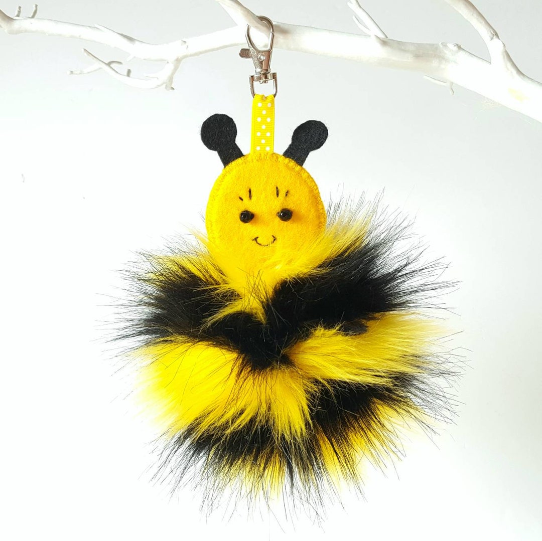 Cute Bee Keychain Bumble Bee Bag Charm Queen Bee Gifts For Her