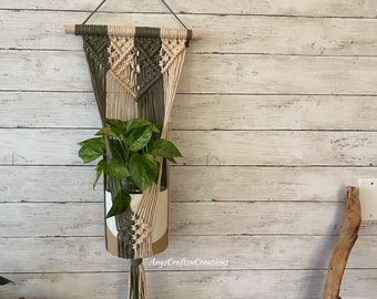 Macrame wall plant hanger/Plant hanger home decor/boho