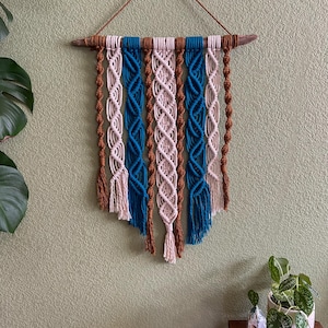 Boho Macrame Wall Hanging: Wall decor