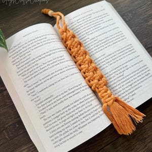 Macramé bladwijzer met kraal: meerdere kleuren