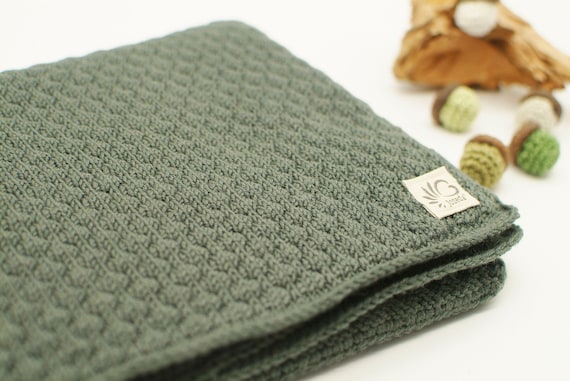 Handgemachte Babydecke aus Merinowolle gestrickte Kuscheldecke für Neugeborene weiche natürliche Decke für Babys nachhaltiges Babygeschenk