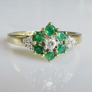 9ct Gold Emerald Diamond Flower Cluster Ring