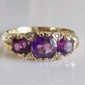 Vintage 9ct Gold Amethyst and Diamond  Ring