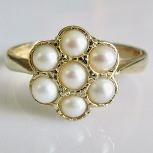 9ct Gold Pearl Flower Cluster Ring