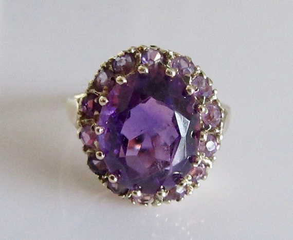 Vintage 9ct Gold Oval Amethyst Cluster Ring