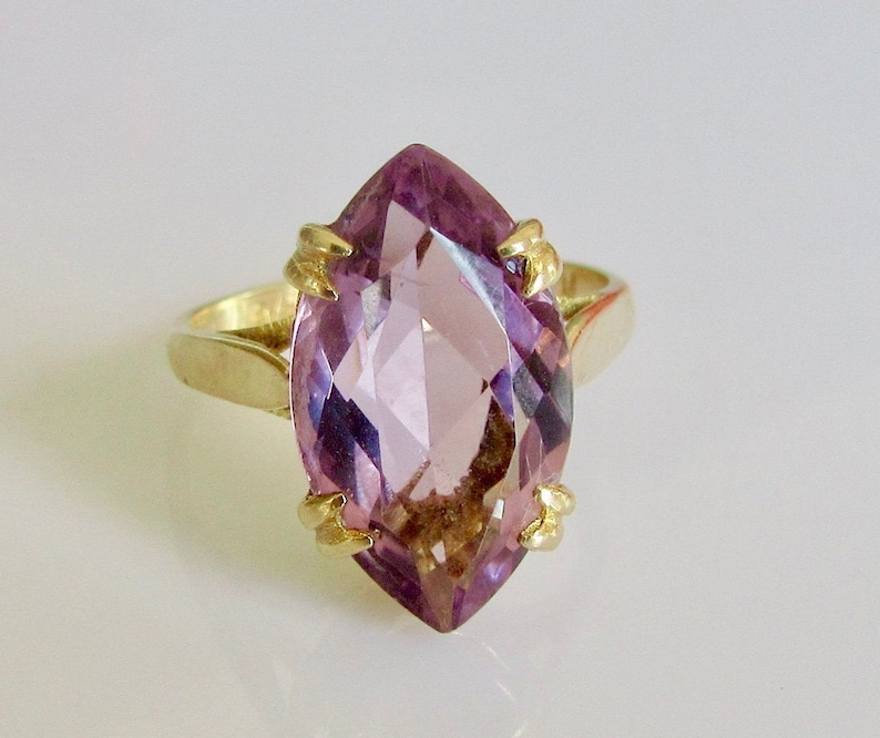 Marquise Amethyst Vintage 9ct Gold Ring
