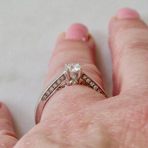 Vintage 18ct White Gold Diamond Ring Engraved Forever Inside image 10