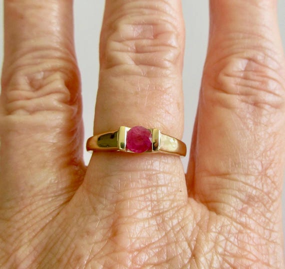 9ct Yellow Gold Ruby Solitaire Ring - image 3