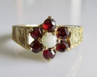 9ct Gold Garnet and Opal Cluster Vintage Ring