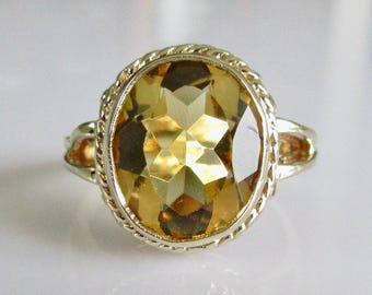 Vintage 9ct Gold Oval Citrine Cocktail Ring