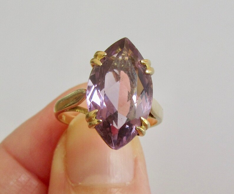 Marquise Amethyst Vintage 9ct Gold Ring