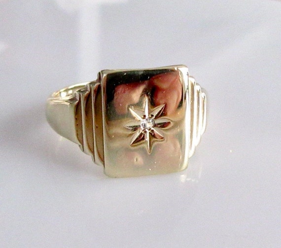 Vintage 9ct Gold Diamond Signet Ring - image 2