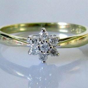 9ct Gold Diamond Daisy Flower Cluster Ring