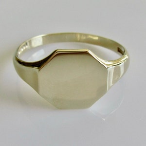 Vintage 9ct Yellow Gold Plain Octagonal Signet Ring