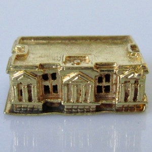 Buckingham Palace Vintage 9 Karat Gold Anhänger