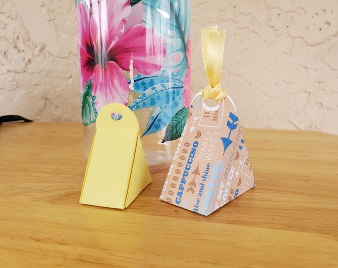 Triangular Favor Box Set of 20: Origami Style Cardstock Gift Boxes