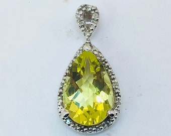 Prachtige grote 12x8mm peervormige citroenkwarts en 12- natuurlijke diamanten hanger, gezet in 10kt witgoud