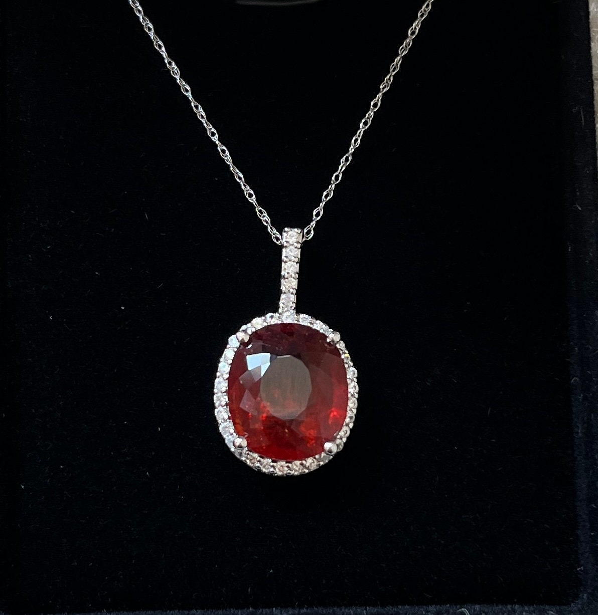 Beautiful Genuine Large Oval Genuine Spessartite Garnet White Zircon Halo  Pendant Set In Sterling Silver-Garnet Carat With 18