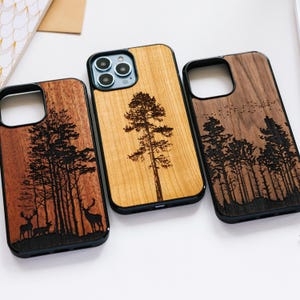 Wild bos | Hoes van echt hout voor iPhone 16, 15, 14, 13, 12, 11, X, SE, 8 | Hoesjes voor iPhone Pro max, Plus, Pro en SE | Magsafe-upgrade