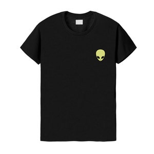 Alien Head Shirt, Alien Camiseta, Alien Shirt Gift for Men Women - Pocket Print