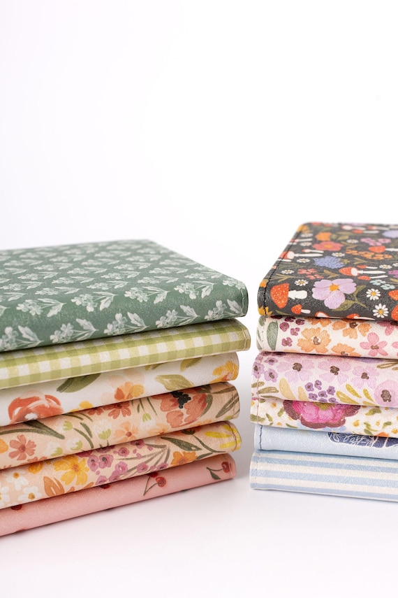 Wrap Around Kindle Case - Paperwhite (12th Generation) and Colorsoft (1st Generation) - 7" Display