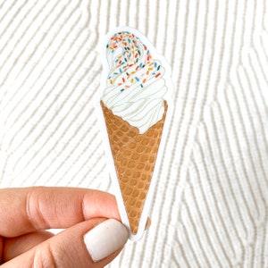 Soft Serve Eistüte Aufkleber, 7,5 x 2,5 cm.