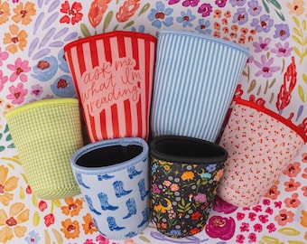 Floral Drink Sleeve, Iced Coffee Sleeve, Drink Cover, Trendy Gift, Iced Drink Cooler, Insulated Drink Sleeve