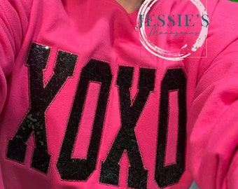 XOXO Sweatshirt, Valentine's Crewneck, Personalized Sweatshirt, Holiday Sweatshirt, Valentine's Day Party